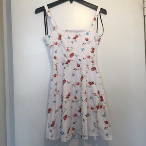Women Forever 21 white floral mini dress